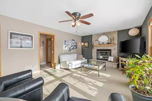 453 Deerwood Ct, Grafton, WI 53024 - Photo 3