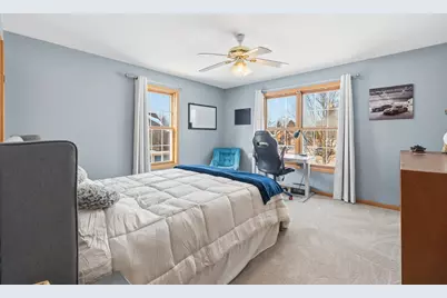 453  Deerwood Ct, Grafton, WI 53024 - Photo 37