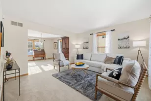 453 Deerwood Ct, Grafton, WI 53024 - Photo 21