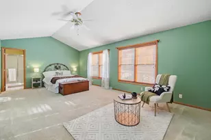 453 Deerwood Ct, Grafton, WI 53024 - Photo 7