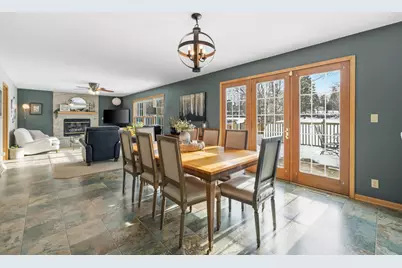 453  Deerwood Ct, Grafton, WI 53024 - Photo 11