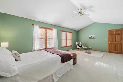 453  Deerwood Ct, Grafton, WI 53024 - Photo 31