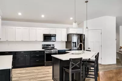 1954  McGilvray Way, Holmen, WI 54636 - Photo 7