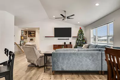 1954  McGilvray Way, Holmen, WI 54636 - Photo 9
