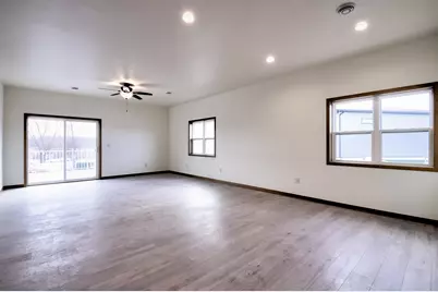 1320  Kettle Dr, Kewaskum, WI 53040 - Photo 5