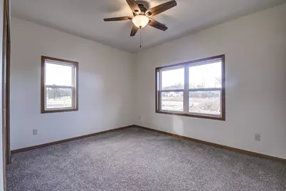 1320  Kettle Dr, Kewaskum, WI 53040 - Photo 9