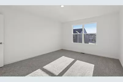 7026  Oakmont Rd, Racine, WI 53403 - Photo 51