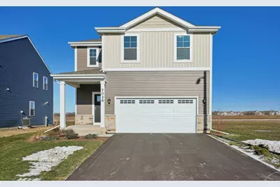 7026  Oakmont Rd, Racine, WI 53403 - Photo 1