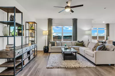 7026  Oakmont Rd, Racine, WI 53403 - Photo 5