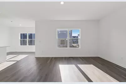 7026  Oakmont Rd, Racine, WI 53403 - Photo 29