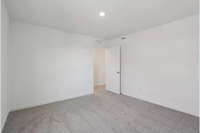 7026  Oakmont Rd, Racine, WI 53403 - Photo 55