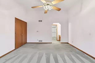 4547 W Maplewood Dr, Greenfield, WI 53220 - Photo 19
