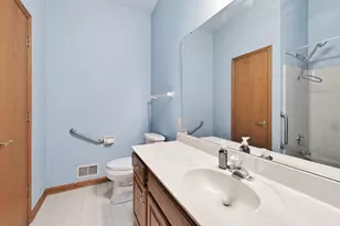 4547 W Maplewood Dr, Greenfield, WI 53220 - Photo 13