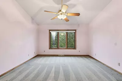 4547 W Maplewood Dr, Greenfield, WI 53220 - Photo 17