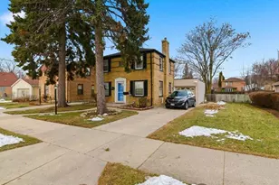 2420 Dwight St, Racine, WI 53403 - Photo 17