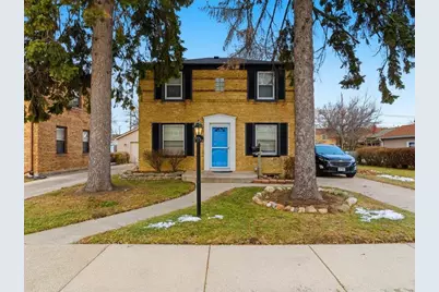 2420  Dwight St, Racine, WI 53403 - Photo 1