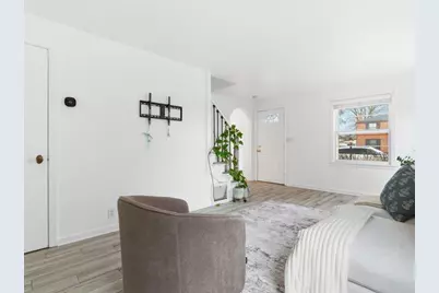 2420  Dwight St, Racine, WI 53403 - Photo 5