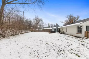 211 Madero Dr, Thiensville, WI 53092 - Photo 25