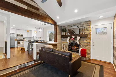 211  Madero Dr, Thiensville, WI 53092 - Photo 11