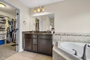 609 Calvin Ln, Racine, WI 53406 - Photo 35