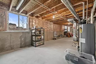 609 Calvin Ln, Racine, WI 53406 - Photo 39