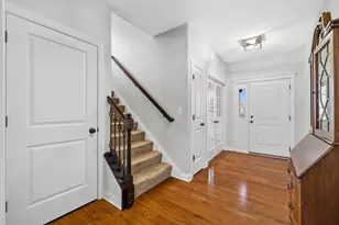 609 Calvin Ln, Racine, WI 53406 - Photo 9