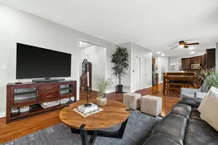 609 Calvin Ln, Racine, WI 53406 - Photo 13