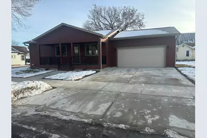 1223  9th St, La Crosse, WI 54601 - Photo 1