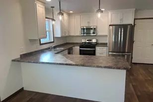 1223 9th St, La Crosse, WI 54601 - Photo 9