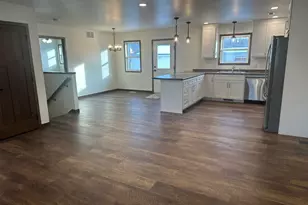 1223 9th St, La Crosse, WI 54601 - Photo 7