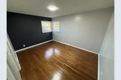 5474 N 56th St, Milwaukee, WI 53218 - Photo 11