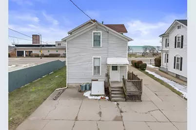 718  Lake Ave, Racine, WI 53403 - Photo 25