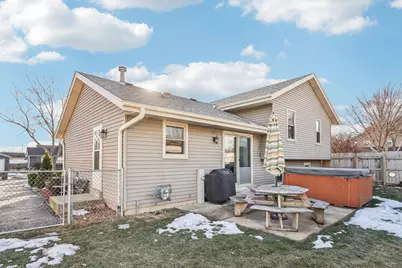 730 E Mackinac Ave, Oak Creek, WI 53154 - Photo 5