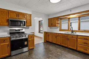 2323 9th Pl, Two Rivers, WI 54241 - Photo 15