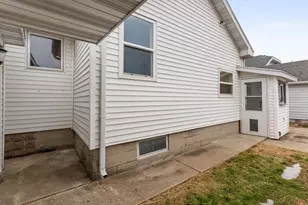 2323 9th Pl, Two Rivers, WI 54241 - Photo 5