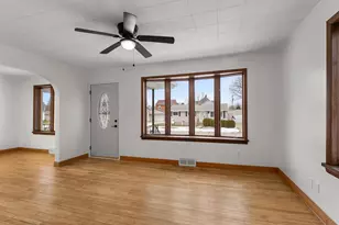 2323 9th Pl, Two Rivers, WI 54241 - Photo 7