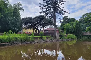 529 Parkview Dr, Racine, WI 53404 - Photo 3