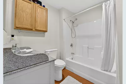 529  Park View Dr, Racine, WI 53404 - Photo 13