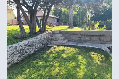 529  Park View Dr, Racine, WI 53404 - Photo 29