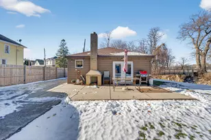 529 Parkview Dr, Racine, WI 53404 - Photo 15