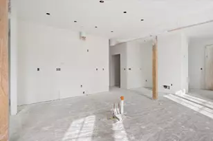 N52W6296 Mill St, Cedarburg, WI 53012 - Photo 5