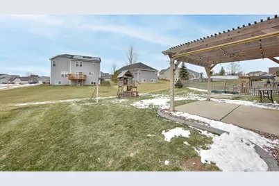 414  Yosemite Ave, Hartford, WI 53027 - Photo 41