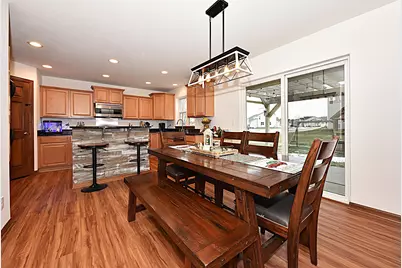 414  Yosemite Ave, Hartford, WI 53027 - Photo 9