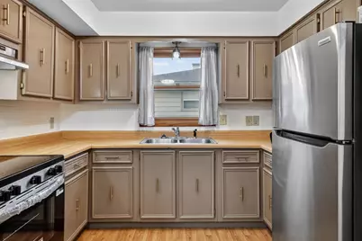 9043 N 86th St, Milwaukee, WI 53224 - Photo 11