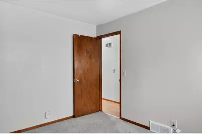 9043 N 86th St, Milwaukee, WI 53224 - Photo 17