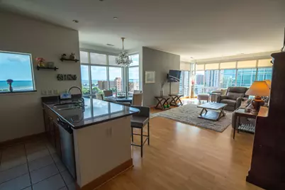 1550 E Royall Pl #913, Milwaukee, WI 53202 - Photo 13