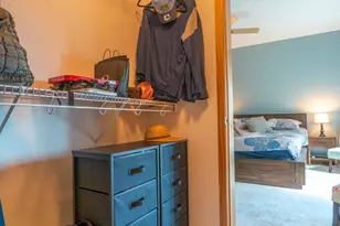 1550 E Royall Pl, Milwaukee, WI 53202 - Photo 25