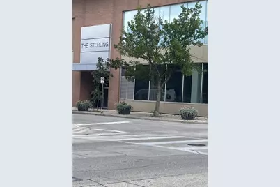 1550 E Royall Pl #913, Milwaukee, WI 53202 - Photo 3