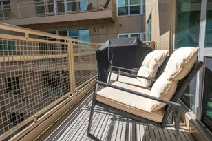 1550 E Royall Pl, Milwaukee, WI 53202 - Photo 7