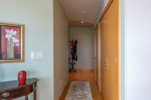 1550 E Royall Pl, Milwaukee, WI 53202 - Photo 31